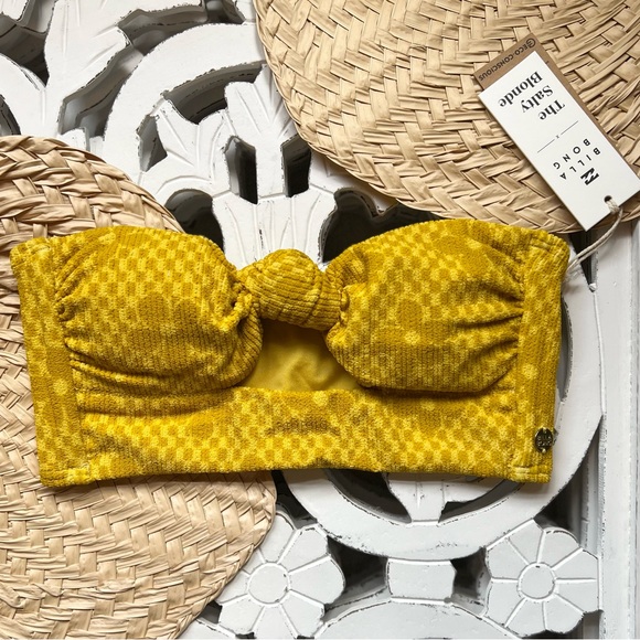 🔥🔥 BILLABONG - Salty Blonde Made Ya Look Knot Bandeau Bikini Top - Picture 2 of 16